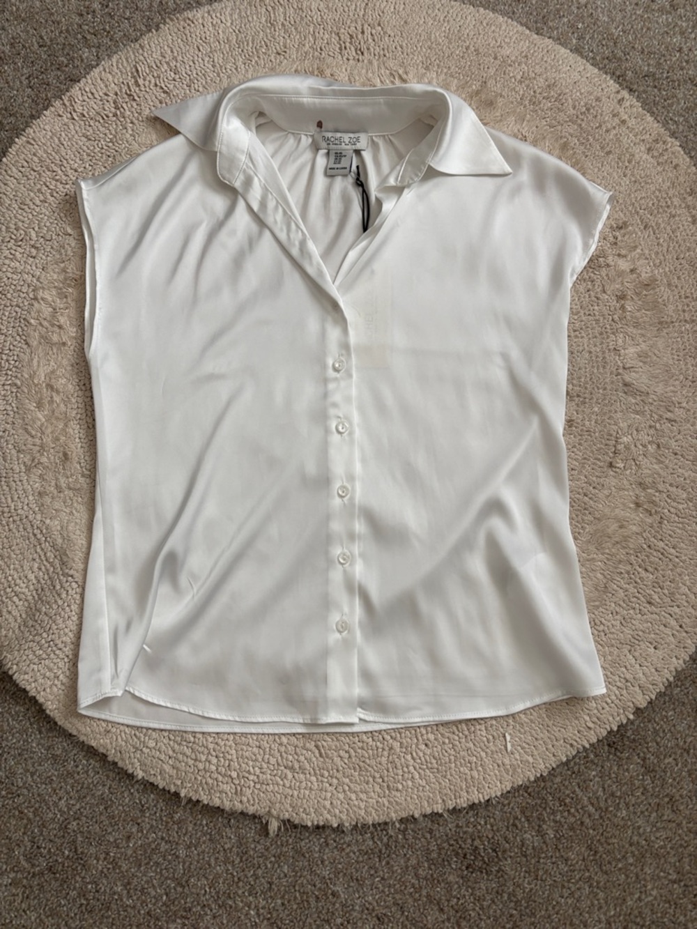 Rachel Zoe brand satin shirt sleeve blouse - Picture 3 of 4